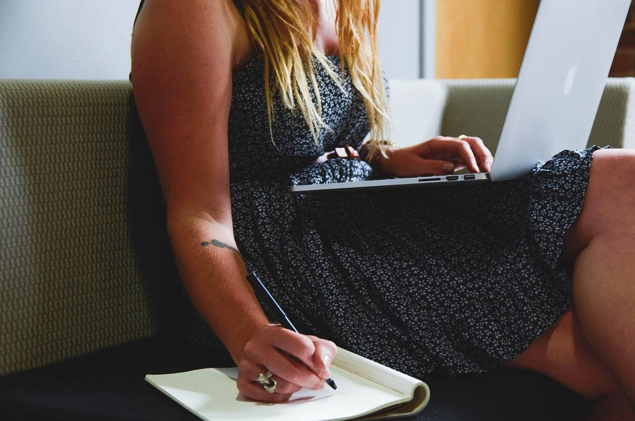 What Do Parents Do While Their Child is at Tutoring? A Guide to Making the Most of Your Time