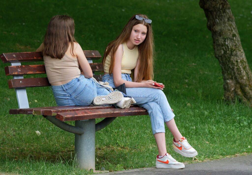 girls, teenagers, advice